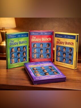 THE BRADY BUNCH ~ Seasons 1-4 ~ Complete Series ~ DVD